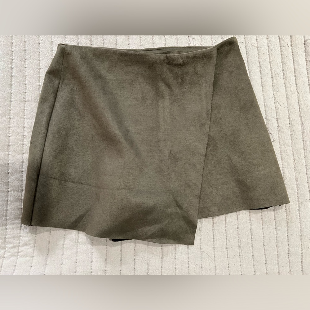 Dress Forum Olive Green Skort